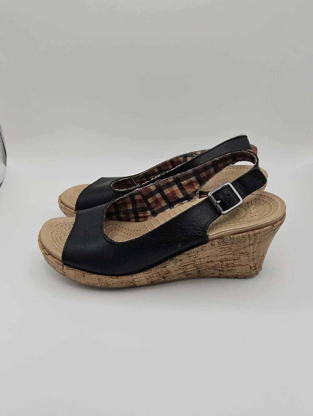 Crocs A-Leigh wedge sandals black leather cork size 8
